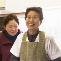 さあ、一緒に食卓を囲むのは我家の九代目