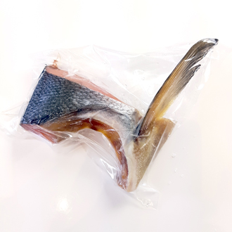 塩引鮭の一ビレ（カマ）